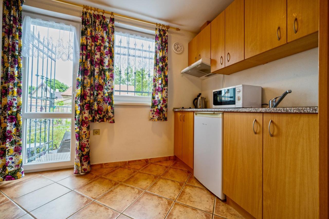 Penzion U Kostela Mikulčice Exterior foto